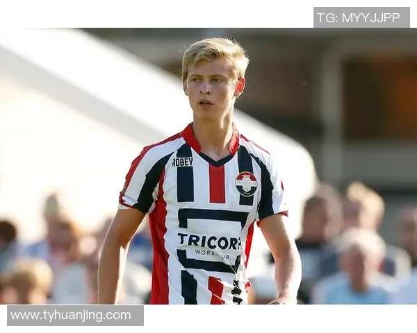 弗伦基·德容：从天才少年到世界级中场的成长之路与辉煌成就